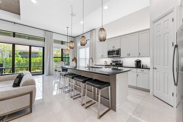 11813 Fortress Run, Parkland, FL 33076