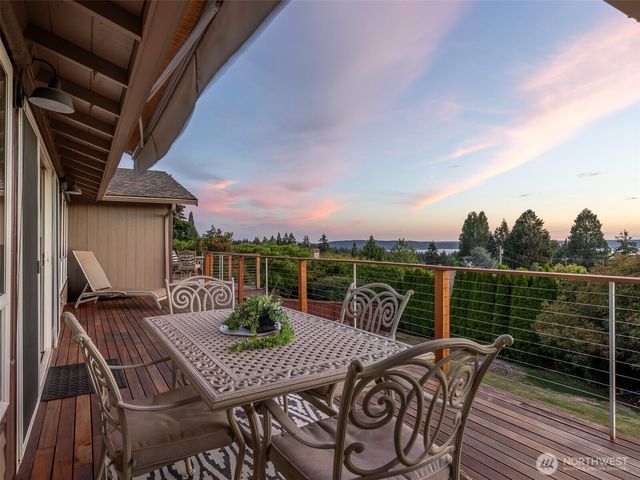 18631 2nd Avenue SW, Normandy Park, WA 98166
