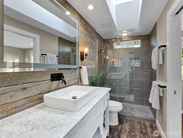 18631 2nd Avenue SW, Normandy Park, WA 98166