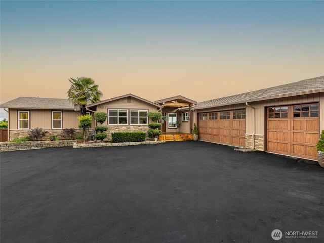 18631 2nd Avenue SW, Normandy Park, WA 98166