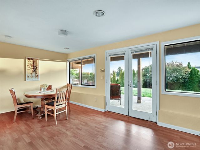 18631 2nd Avenue SW, Normandy Park, WA 98166