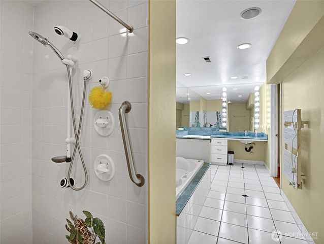 18631 2nd Avenue SW, Normandy Park, WA 98166
