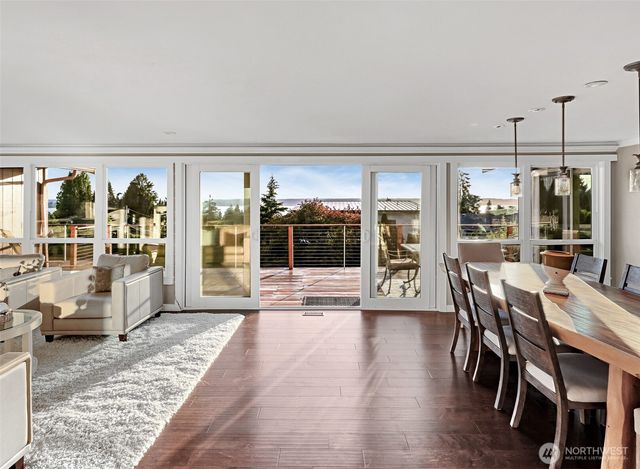 18631 2nd Avenue SW, Normandy Park, WA 98166