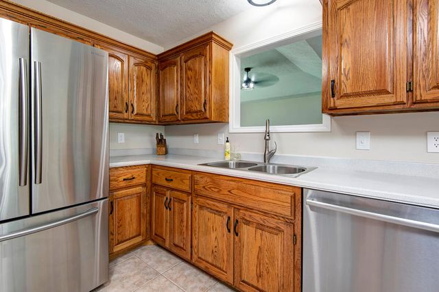 310 N 37th Street, Nixa, MO 65714
