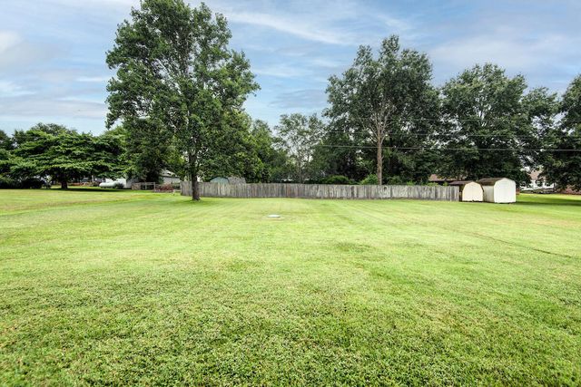 310 N 37th Street, Nixa, MO 65714