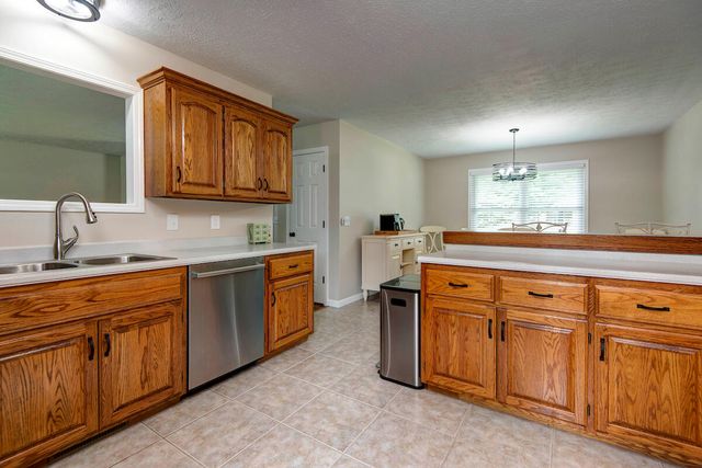 310 N 37th Street, Nixa, MO 65714