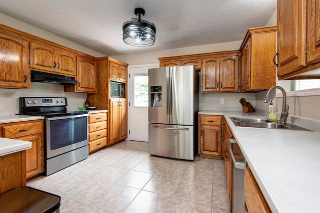 310 N 37th Street, Nixa, MO 65714