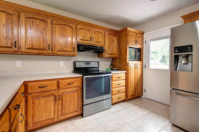 310 N 37th Street, Nixa, MO 65714