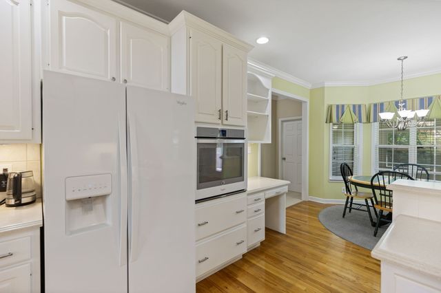 9120 Greystone Valley Dr, Ooltewah, TN 37363