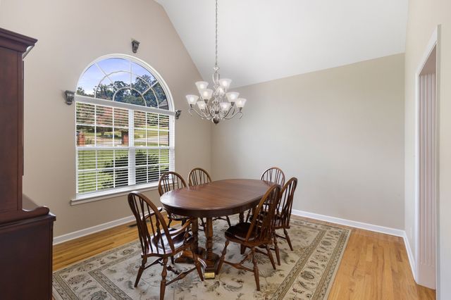 9120 Greystone Valley Dr, Ooltewah, TN 37363