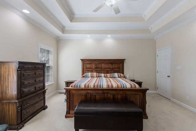 9120 Greystone Valley Dr, Ooltewah, TN 37363