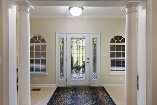 9120 Greystone Valley Dr, Ooltewah, TN 37363