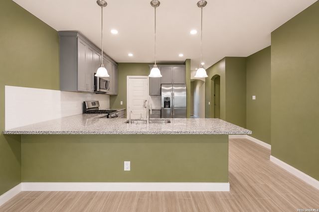 756 Fort Leonard, San Antonio, TX 78245