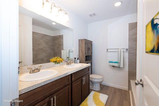 1240 22nd Street, Hempstead, TX 77445