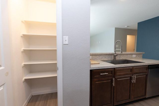 1240 22nd Street, Hempstead, TX 77445