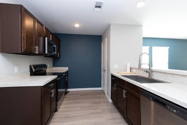 1240 22nd Street, Hempstead, TX 77445