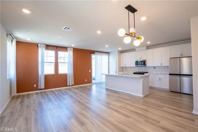 28228 Heirloom, Temecula, CA 92591