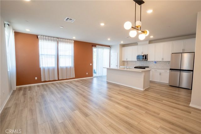 28228 Heirloom, Temecula, CA 92591