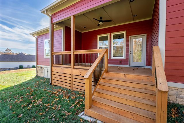 216 Goose Creek Circle, Soddy Daisy, TN 37379