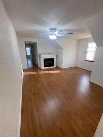 1701 NW Keystone Dr, Lawton, OK 73505