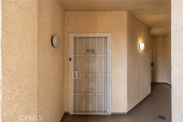 130 S Barranca St, 302, West Covina, CA 91791