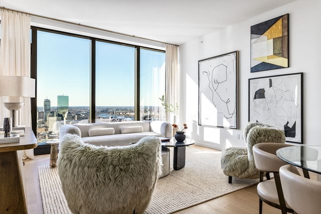 682 Atlantic Ave 37D, Boston, MA 02111