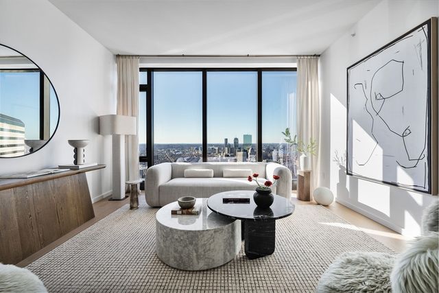 682 Atlantic Ave 37D, Boston, MA 02111