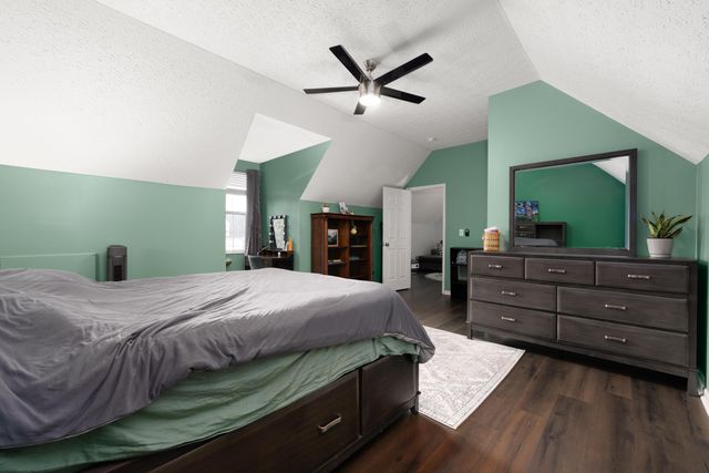 8536 Lazelle Village Drive, Lewis Center, OH 43035