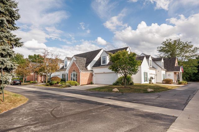 8536 Lazelle Village Drive, Lewis Center, OH 43035