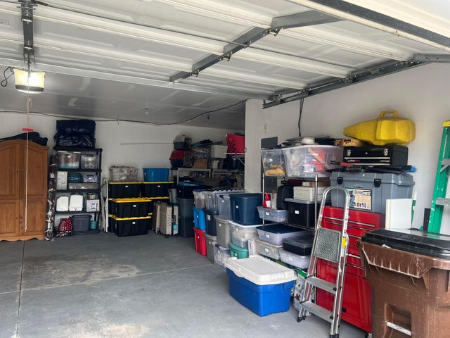 8536 Lazelle Village Drive, Lewis Center, OH 43035