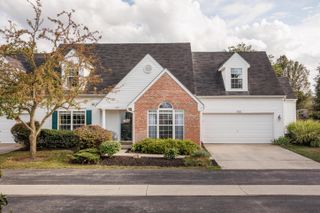 8536 Lazelle Village Drive, Lewis Center, OH 43035