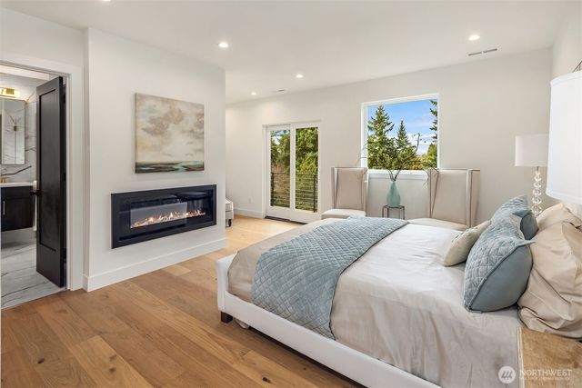 12226 NE 70th Street, Kirkland, WA 98033