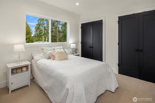 12226 NE 70th Street, Kirkland, WA 98033