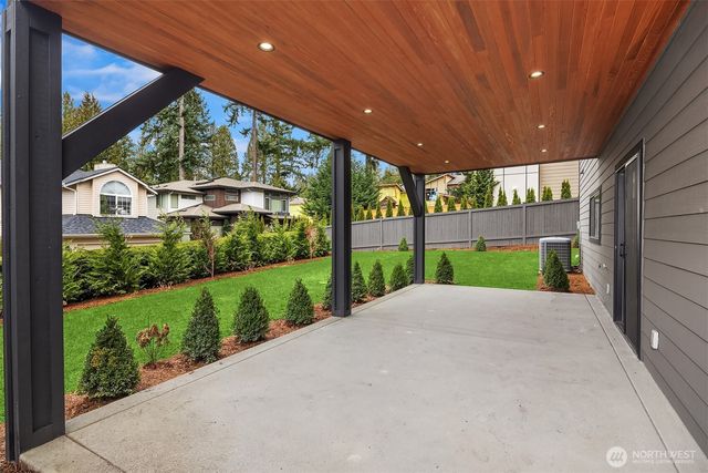 12226 NE 70th Street, Kirkland, WA 98033