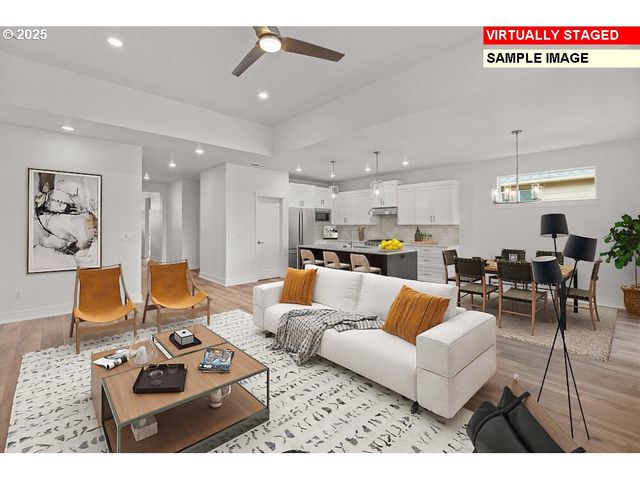 1146 Se 18th Ave, Canby, OR 97013