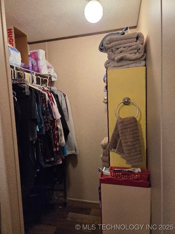 409623 E 1115 Road, Eufaula, OK 74432