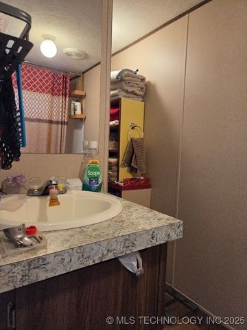 409623 E 1115 Road, Eufaula, OK 74432