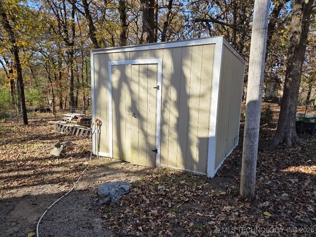 409623 E 1115 Road, Eufaula, OK 74432