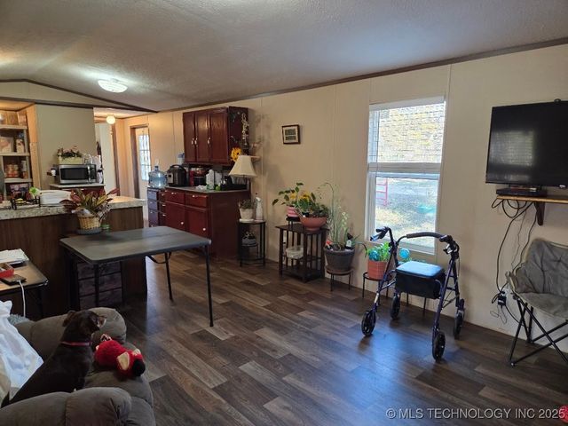 409623 E 1115 Road, Eufaula, OK 74432