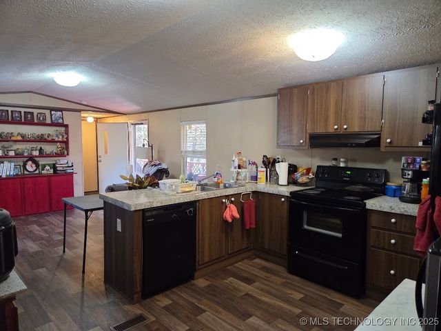 409623 E 1115 Road, Eufaula, OK 74432