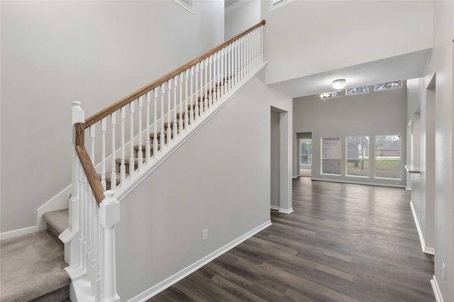 5214 Sleepy Creek, Cove, TX 77523