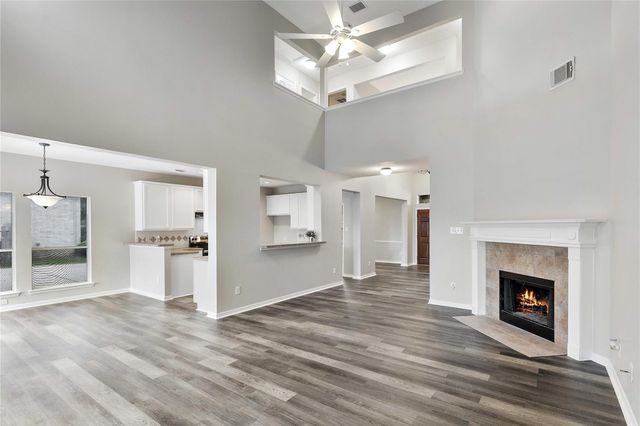 5214 Sleepy Creek, Cove, TX 77523