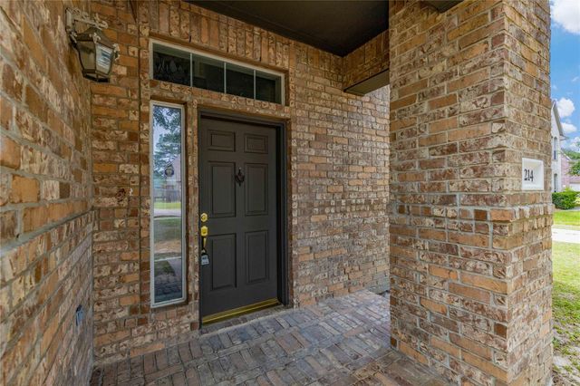 5214 Sleepy Creek, Cove, TX 77523