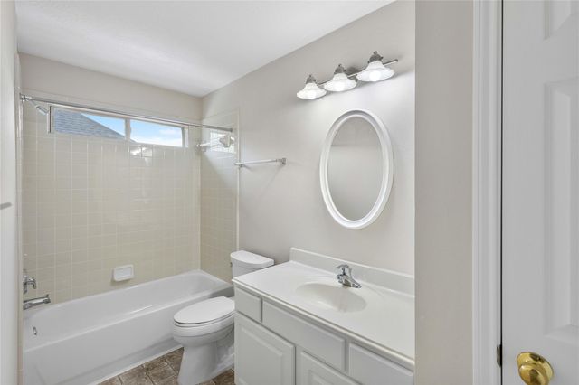 5214 Sleepy Creek, Cove, TX 77523