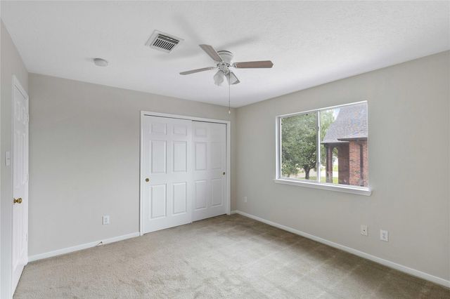 5214 Sleepy Creek, Cove, TX 77523