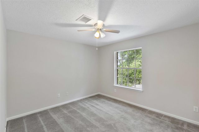 5214 Sleepy Creek, Cove, TX 77523