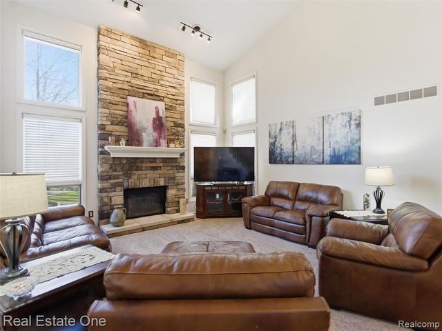 1755 Burrus Road, Ortonville, MI 48462