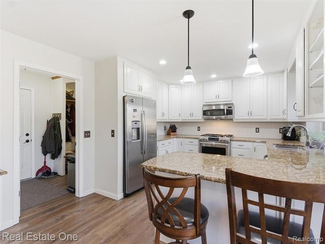 1755 Burrus Road, Ortonville, MI 48462