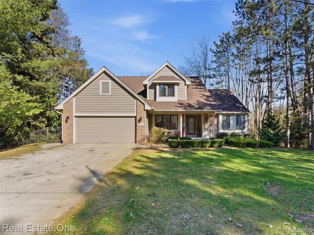 1755 Burrus Road, Ortonville, MI 48462