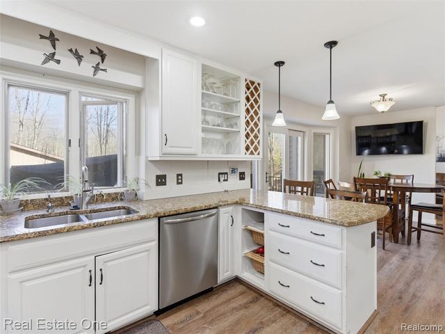 1755 Burrus Road, Ortonville, MI 48462